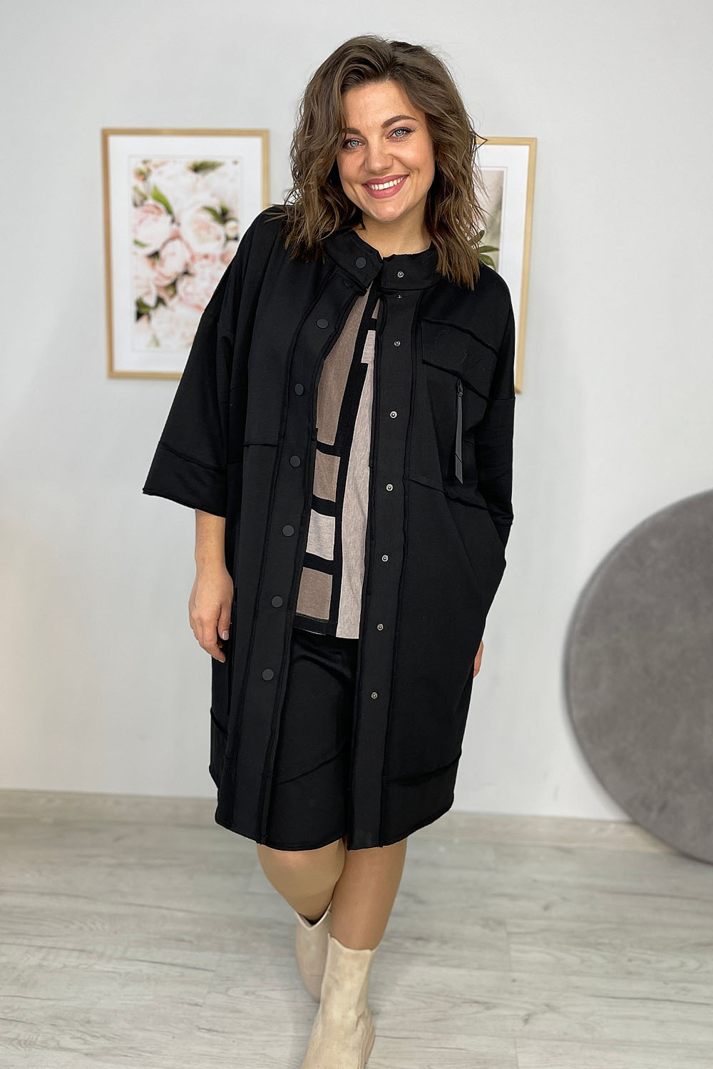 https://prata.fashion/wp-content/uploads/foto/2019_черный/2019_черный_01.jpg