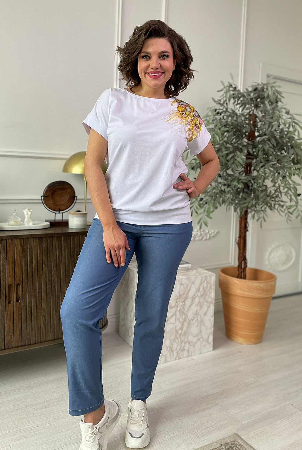 https://prata.fashion/wp-content/uploads/foto/2023_джинс/2023_джинс_01.jpg