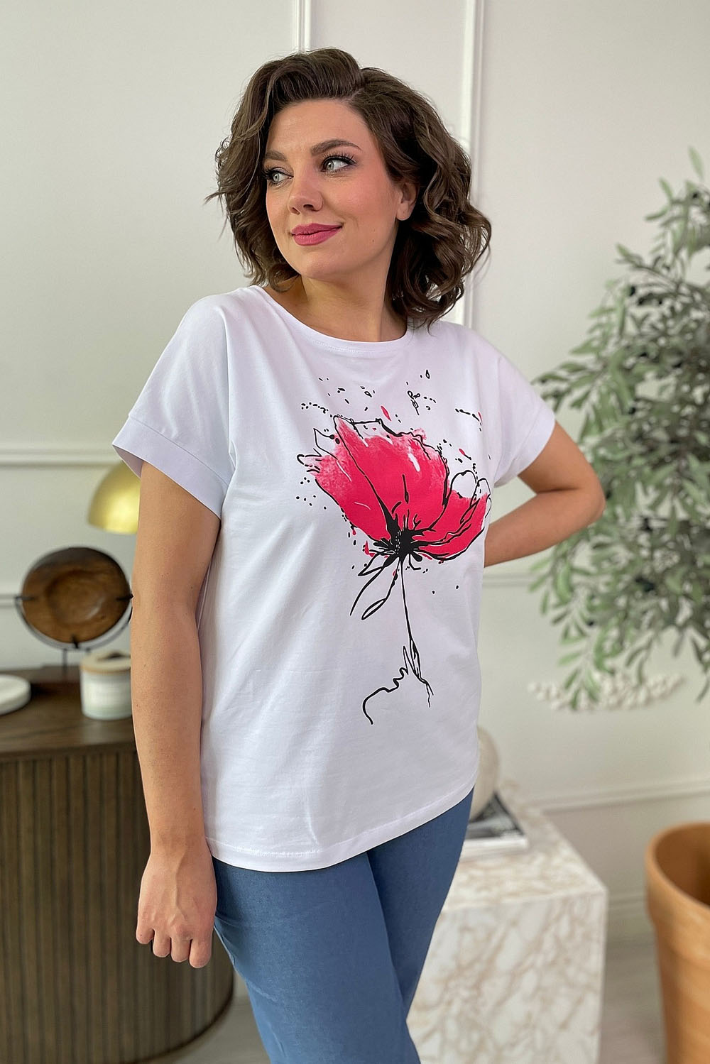 https://prata.fashion/wp-content/uploads/foto/2062_белый_коралловый/2062_белый_коралловый_01.jpg
