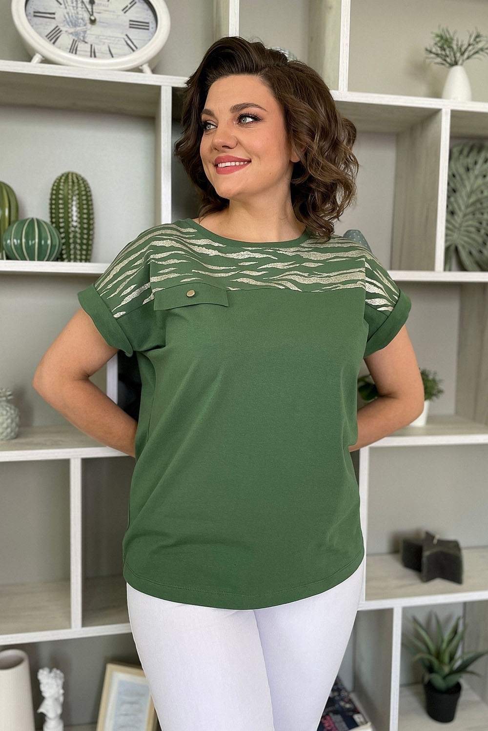 https://prata.fashion/wp-content/uploads/foto/2135_зеленый/2135_зеленый_01.jpg